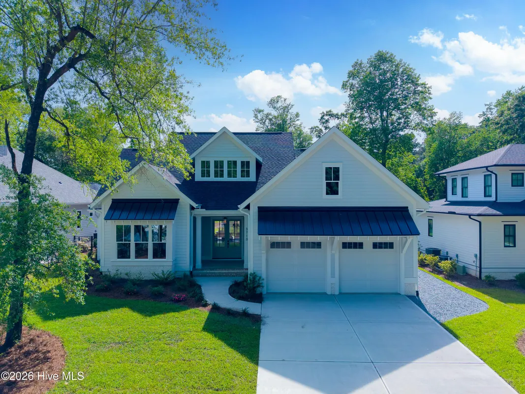 Property Slideshow image 1 of 52 | 3713 deerview ln, Castle Hayne, NC, 28429