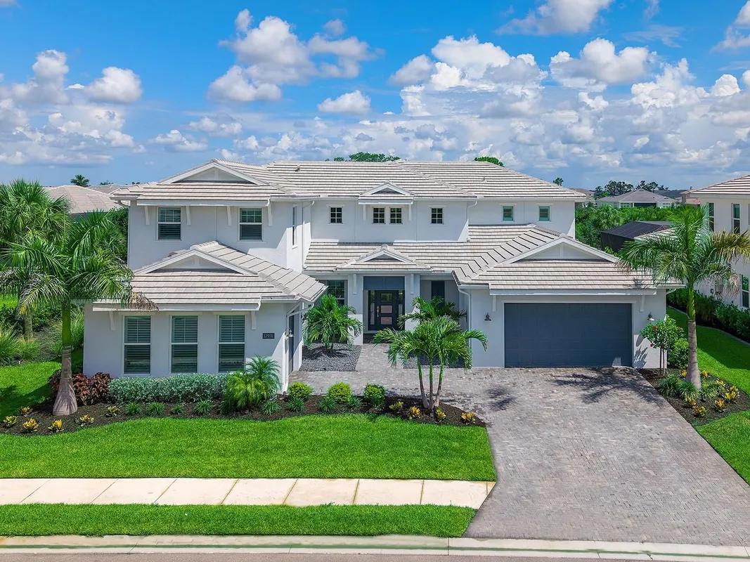 Property Slideshow image 1 of 79 | 17974 palmiste dr, Lakewood Ranch, FL, 34202
