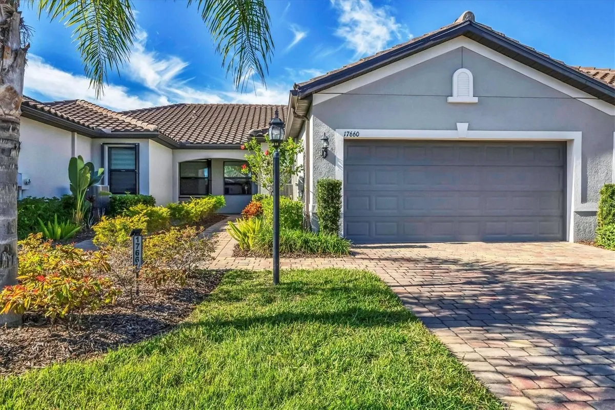 Property Slideshow image 1 of 58 | 17660 northwood pl, Bradenton, FL, 34202