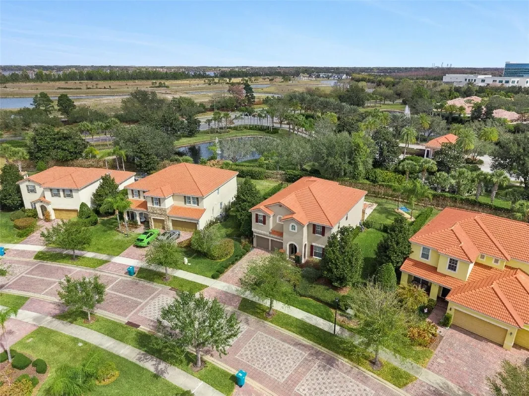 Property Slideshow image 1 of 74 | 11818 fiore dr, Orlando, FL, 32827