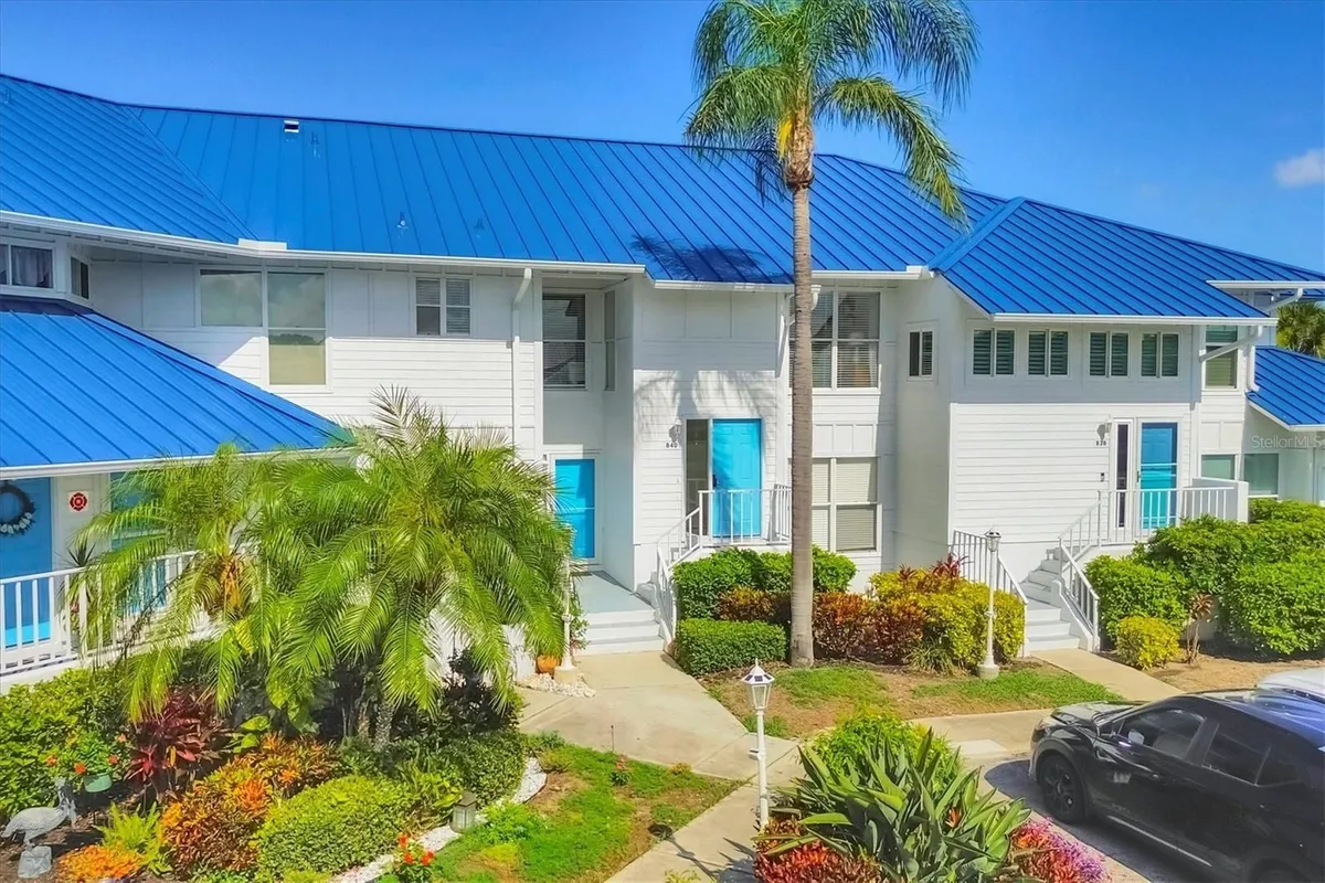 Property Slideshow image 1 of 29 | 840 audubon dr, Bradenton, FL, 34209