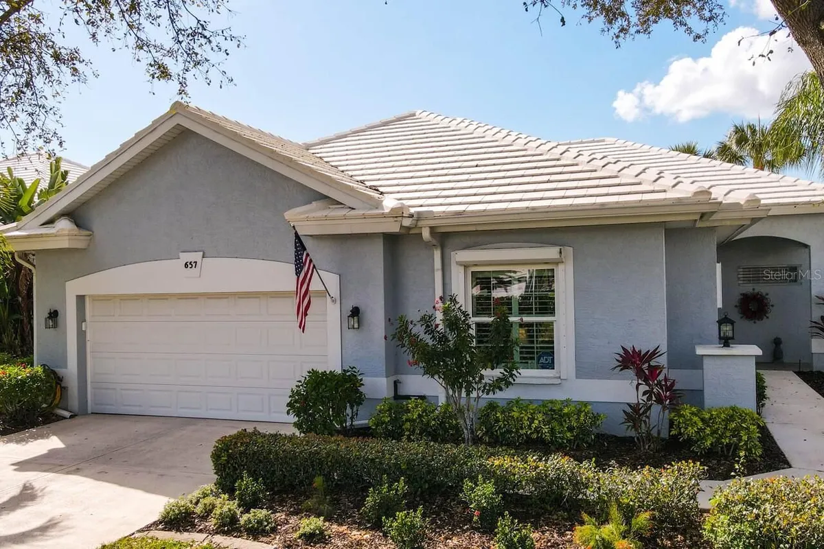 Property Slideshow image 1 of 60 | 657 crossfield cir 6, Venice, FL, 34293