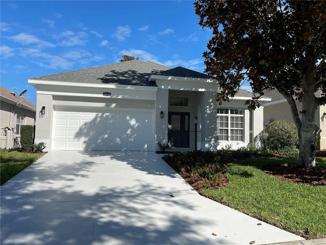 Property Slideshow image 1 of 22 | 24345 amberleaf ct, Leesburg, FL, 34748