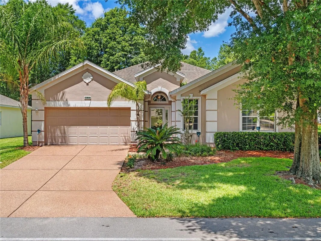 Property Slideshow image 1 of 28 | 4122 kingsley st, Clermont, FL, 34711