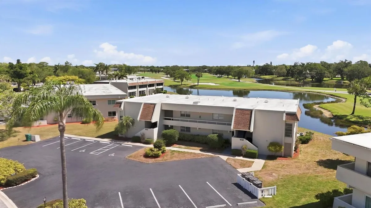 Property Slideshow image 1 of 41 | 7271 w country club dr 122, Sarasota, FL, 34243