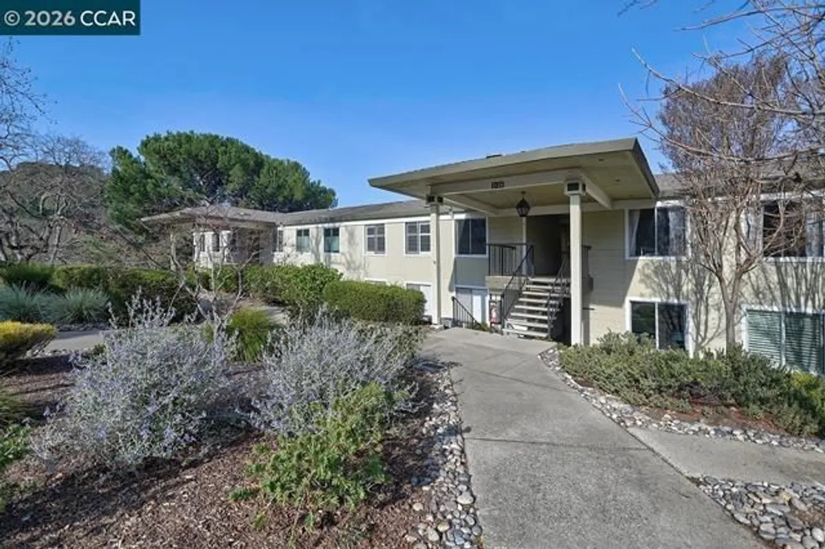 Property Slideshow image 1 of 17 | 3136 ptarmigan dr 5, Walnut Creek, CA, 94595
