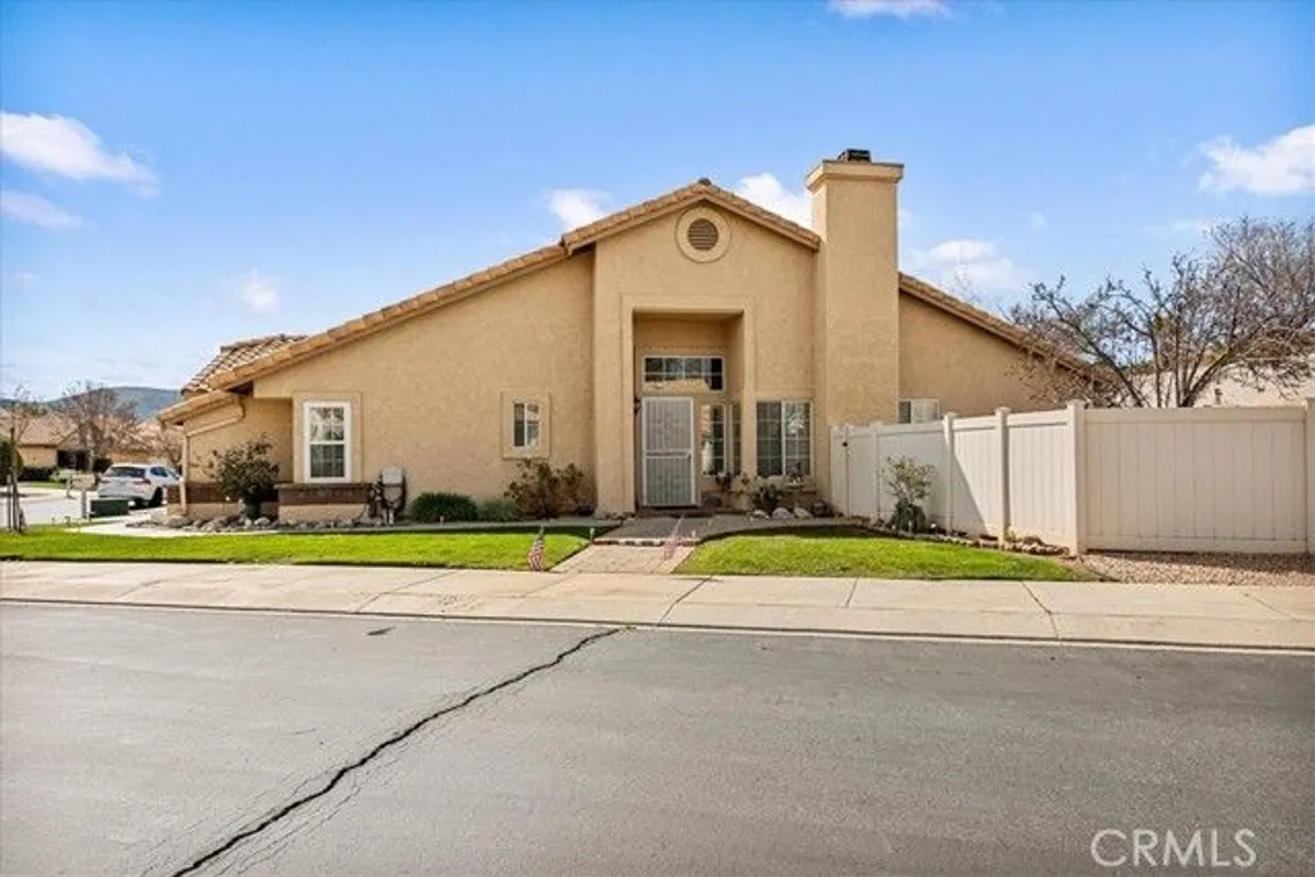 Property Slideshow image 1 of 32 | 625 s shinecock dr, Banning, CA, 92220
