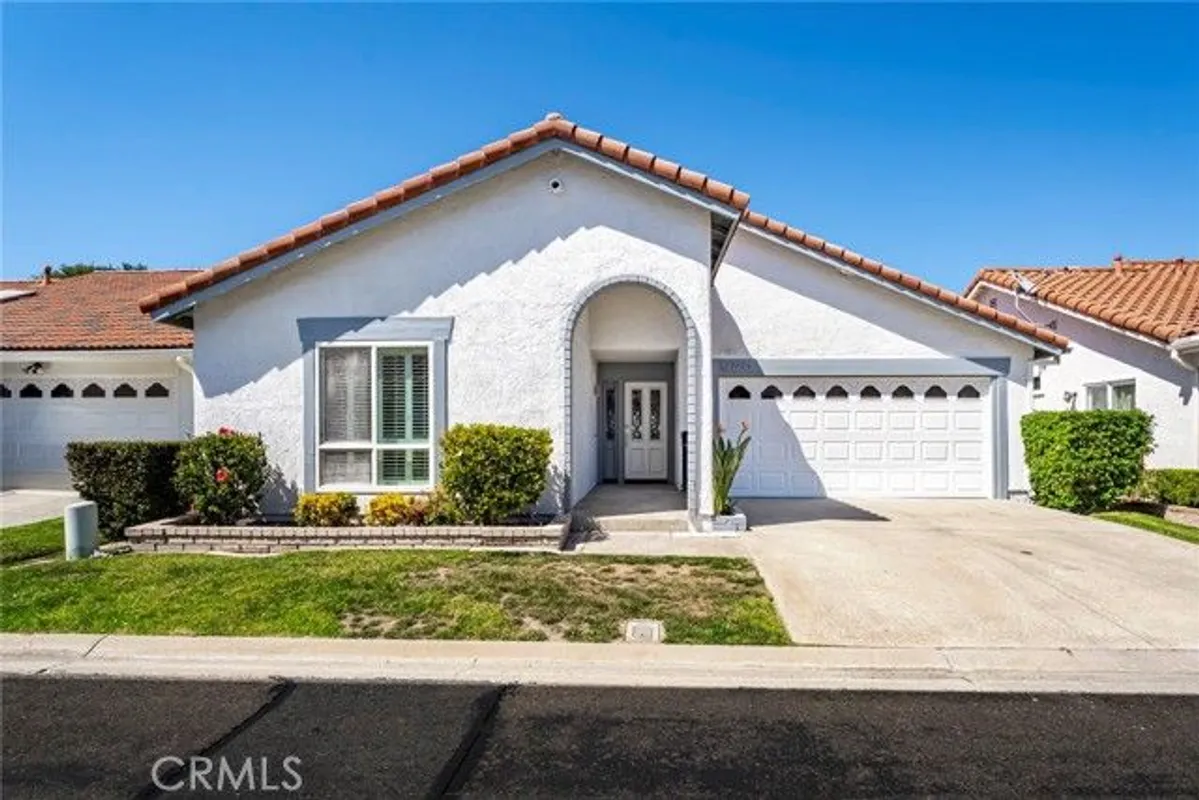Property Slideshow image 1 of 40 | 27725 calle valdes, Mission Viejo, CA, 92692