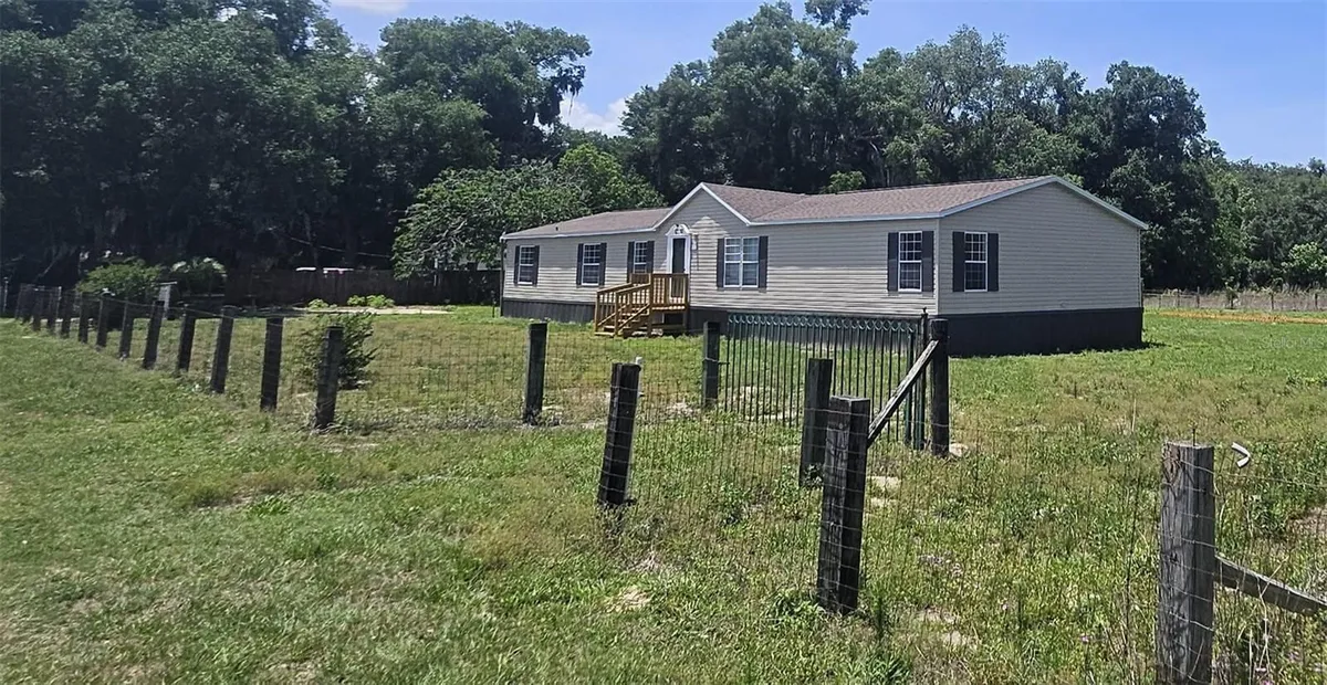 Property Slideshow image 1 of 27 | 8870 county rd, The Villages, FL, 32162
