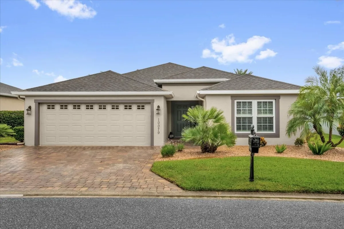 Property Slideshow image 1 of 21 | 10079 ketch kay ln, Oxford, FL, 34484