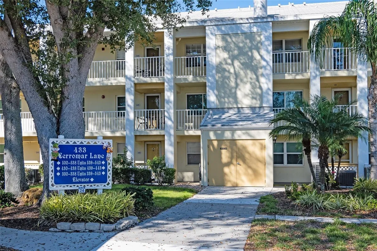Property Slideshow image 1 of 41 | 433 cerromar ln unit 541, Venice, FL, 34293