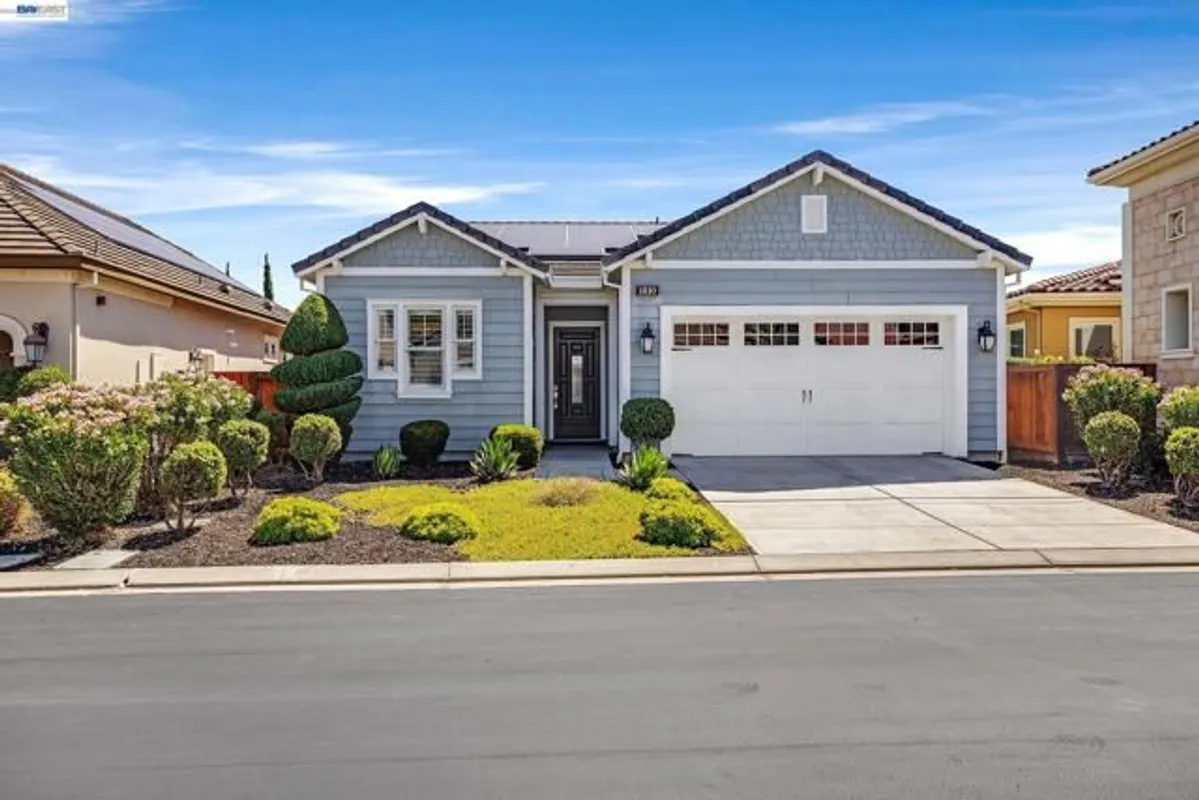 Property Slideshow image 1 of 45 | 1810 moscato pl, Brentwood (Cc), CA, 94513