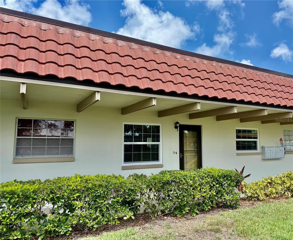 Property Slideshow image 1 of 2 | 1701 pinehurst rd 2d, Dunedin, FL, 34698