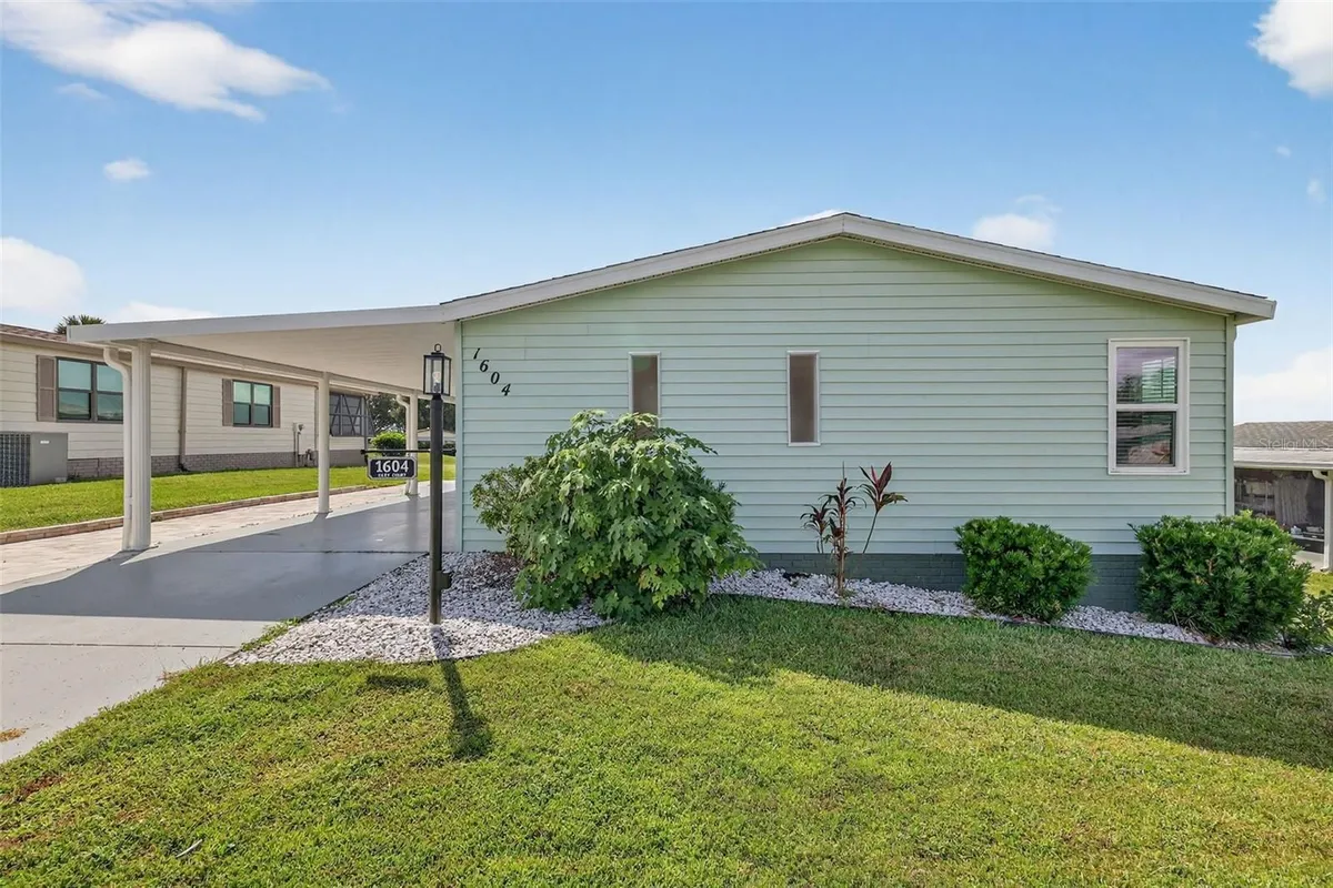 Property Slideshow image 1 of 30 | 1604 kiley ct, Lady Lake, FL, 32159