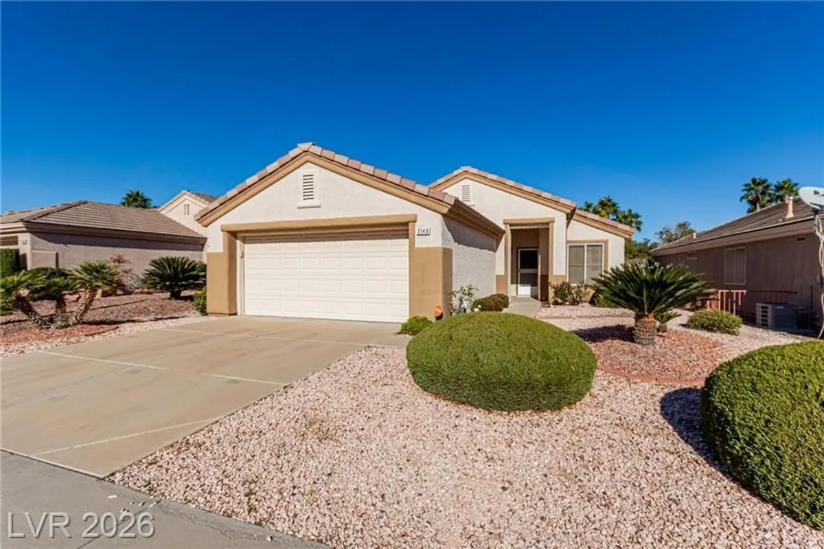 Property Slideshow image 1 of 31 | 2148 point mallard dr, Henderson, NV, 89012