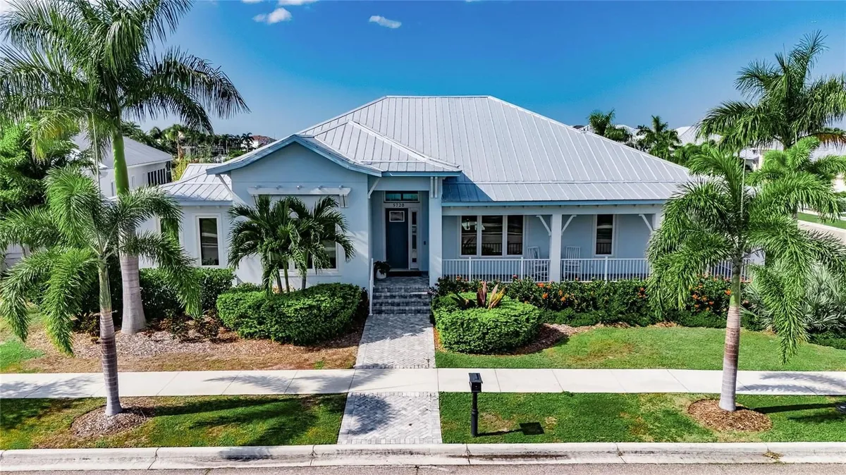 Property Slideshow image 1 of 92 | 5720 tybee island dr, Apollo Beach, FL, 33572