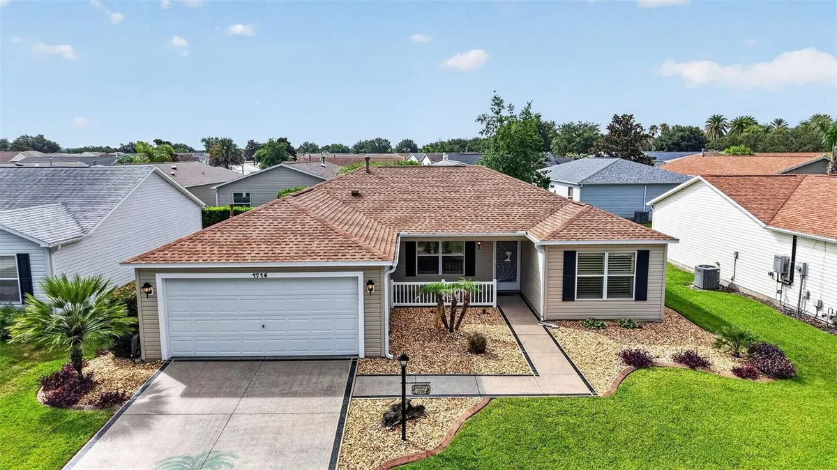 Property Slideshow image 1 of 31 | 1716 lakewood dr, The Villages, FL, 32162