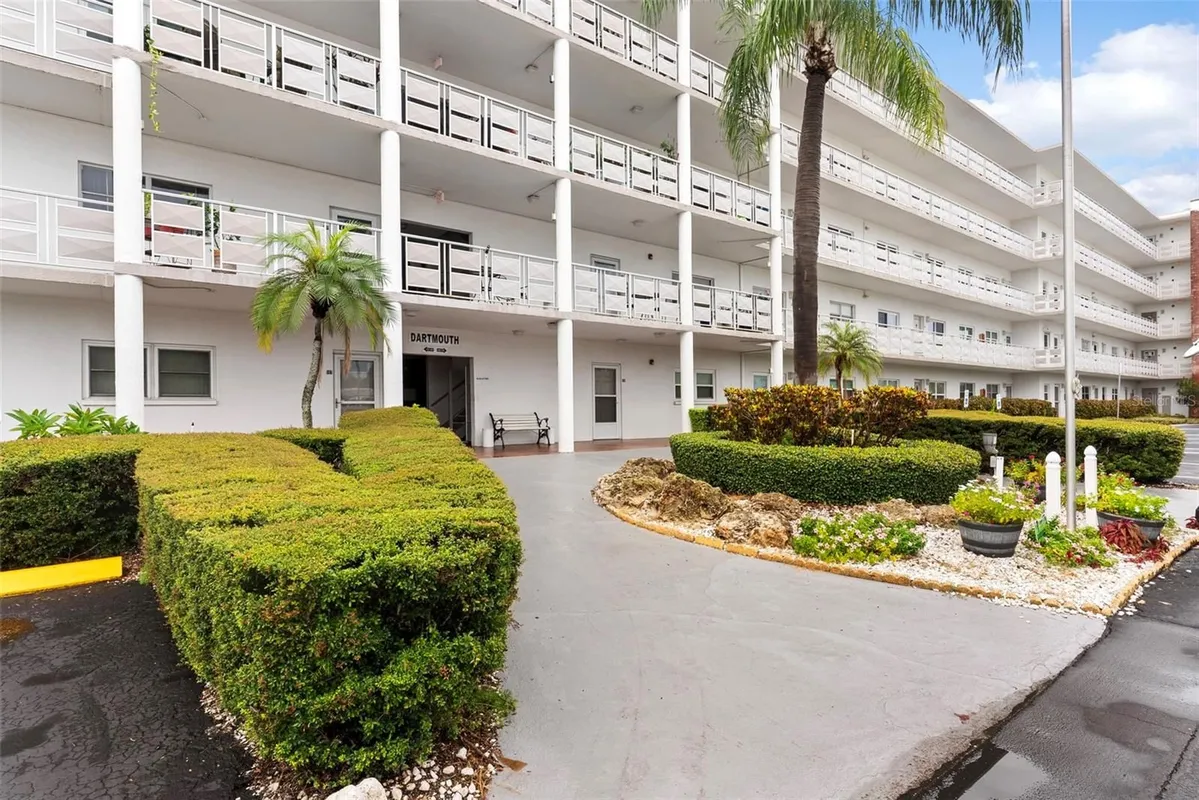 Property Slideshow image 1 of 16 | 5501 80th st 408, St Petersburg, FL, 33709