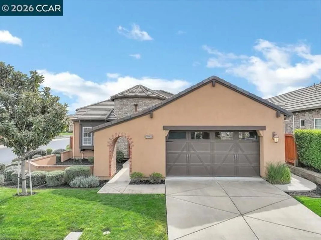 Property Slideshow image 1 of 32 | 1820 barsac ct, Brentwood (Cc), CA, 94513