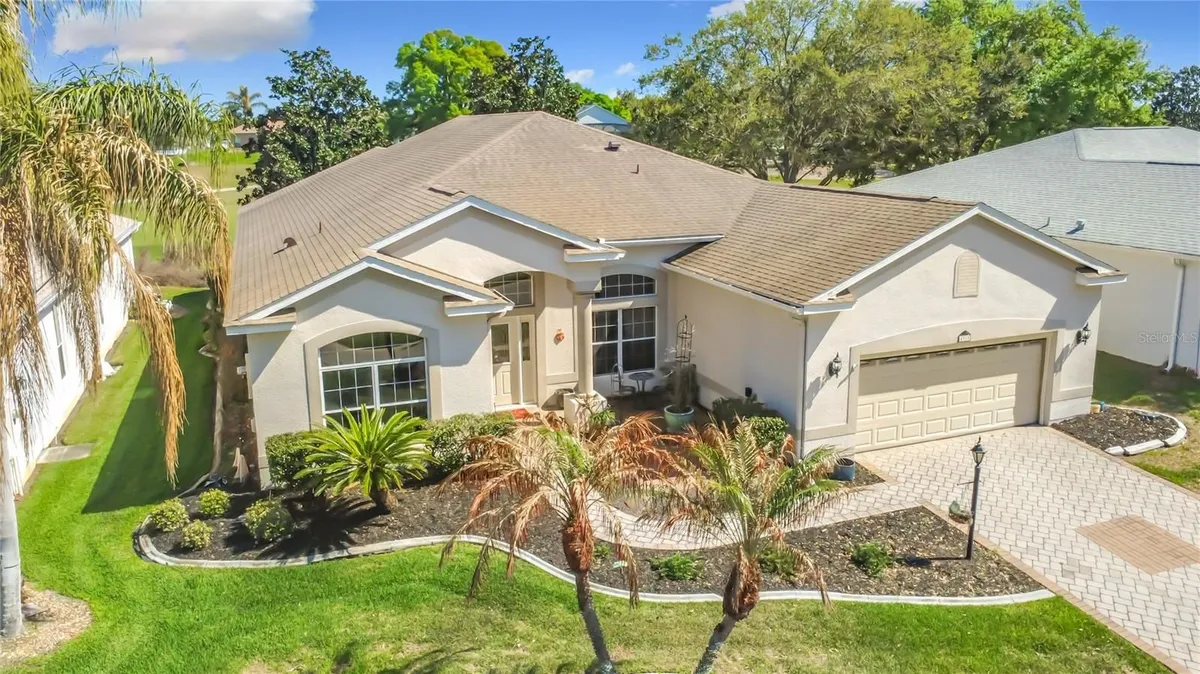 Property Slideshow image 1 of 55 | 4919 long meadow dr, Leesburg, FL, 34748