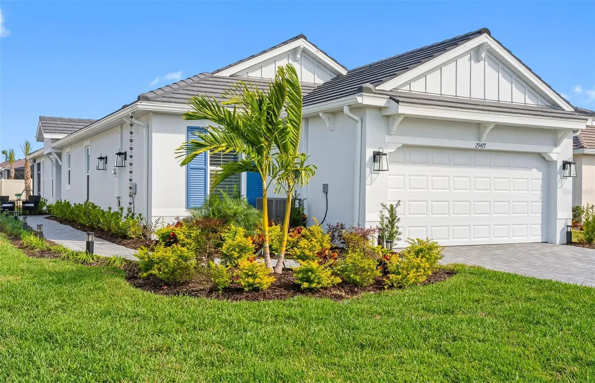 Property Slideshow image 1 of 45 | 29477 velletri ln, Wesley Chapel, FL, 33543