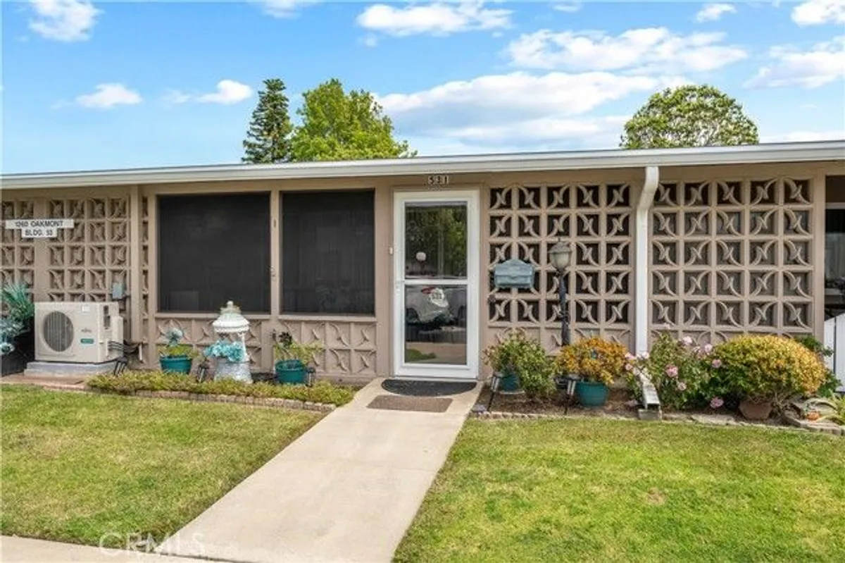 Property Slideshow image 1 of 20 | 1260 oakmont rd 53i, Seal Beach, CA, 90740