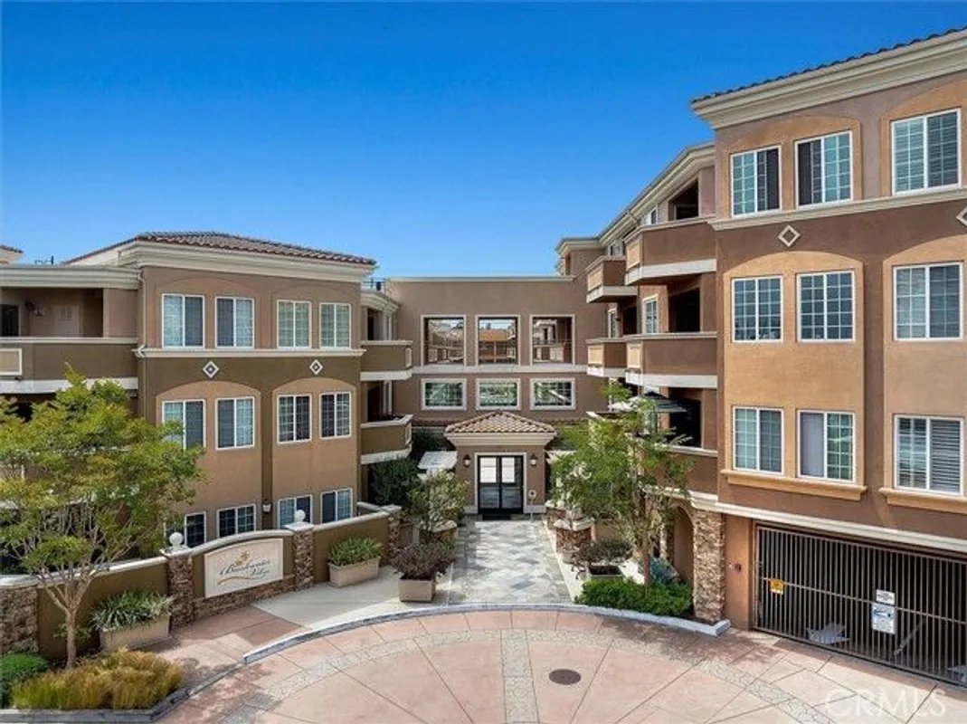 Property Slideshow image 1 of 35 | 2750 artesia blvd 240, Redondo Beach, CA, 90278