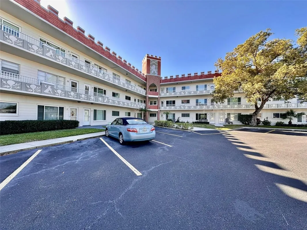Property Slideshow image 1 of 44 | 2363 israeli dr 11, Clearwater, FL, 33763
