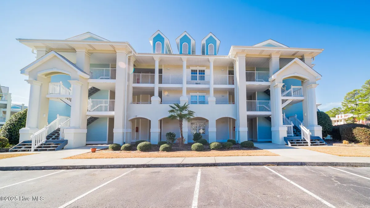Property Slideshow image 1 of 46 | 330 s middleton dr 1209, Calabash, NC, 28467