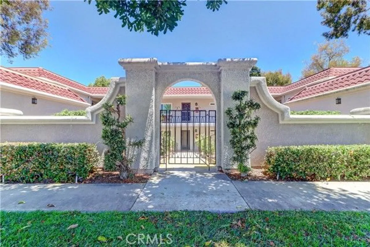 Property Slideshow image 1 of 60 | 5507 paseo del lago b, Laguna Woods, CA, 92637
