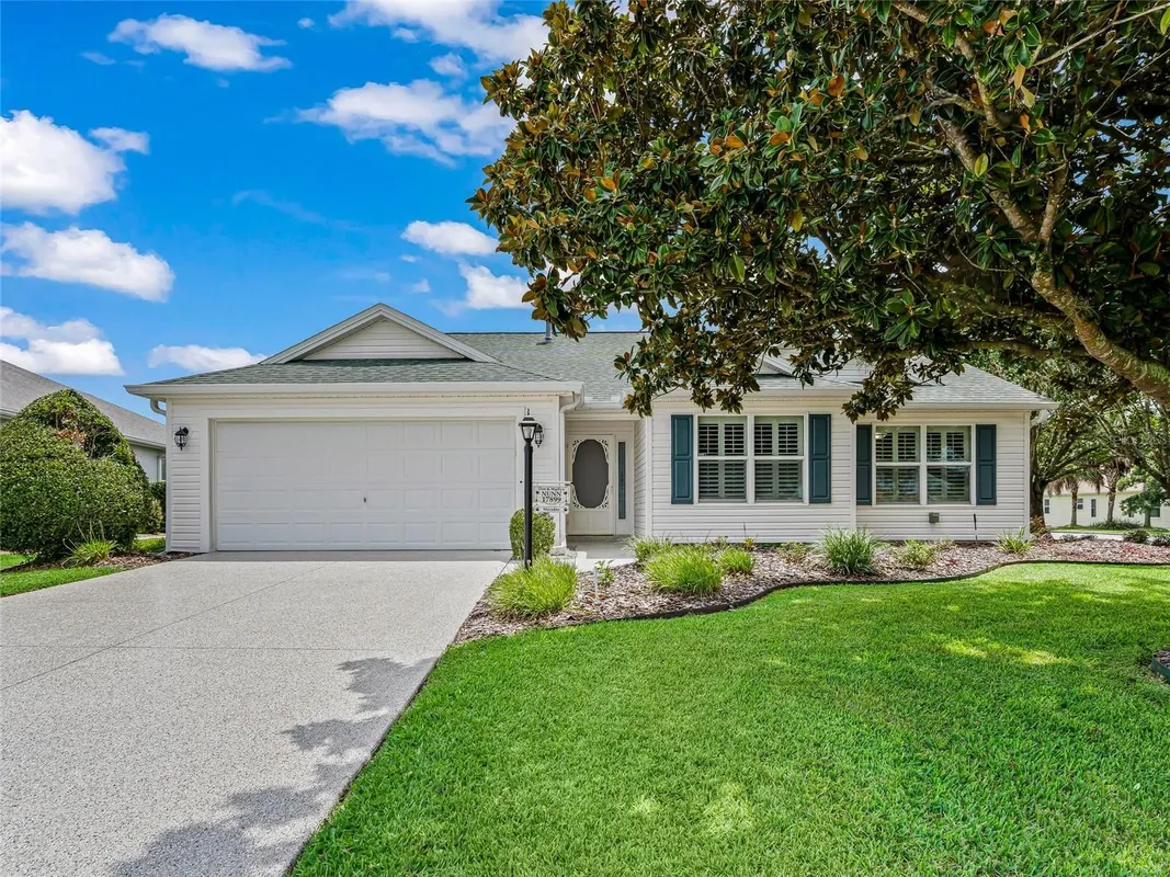 Property Slideshow image 1 of 60 | 17899 se 87th bourne ave, The Villages, FL, 32162