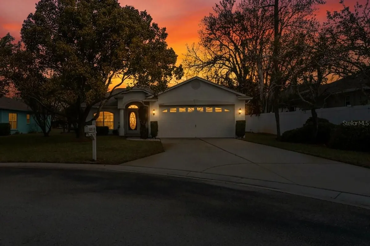Property Slideshow image 1 of 70 | 11829 ivywood pl, New Port Richey, FL, 34654