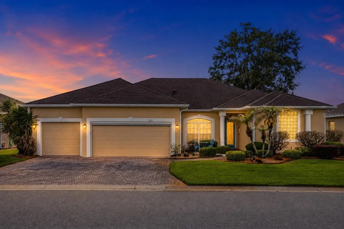 Property Slideshow image 1 of 33 | 237 golf vista dr, Davenport, FL, 33837