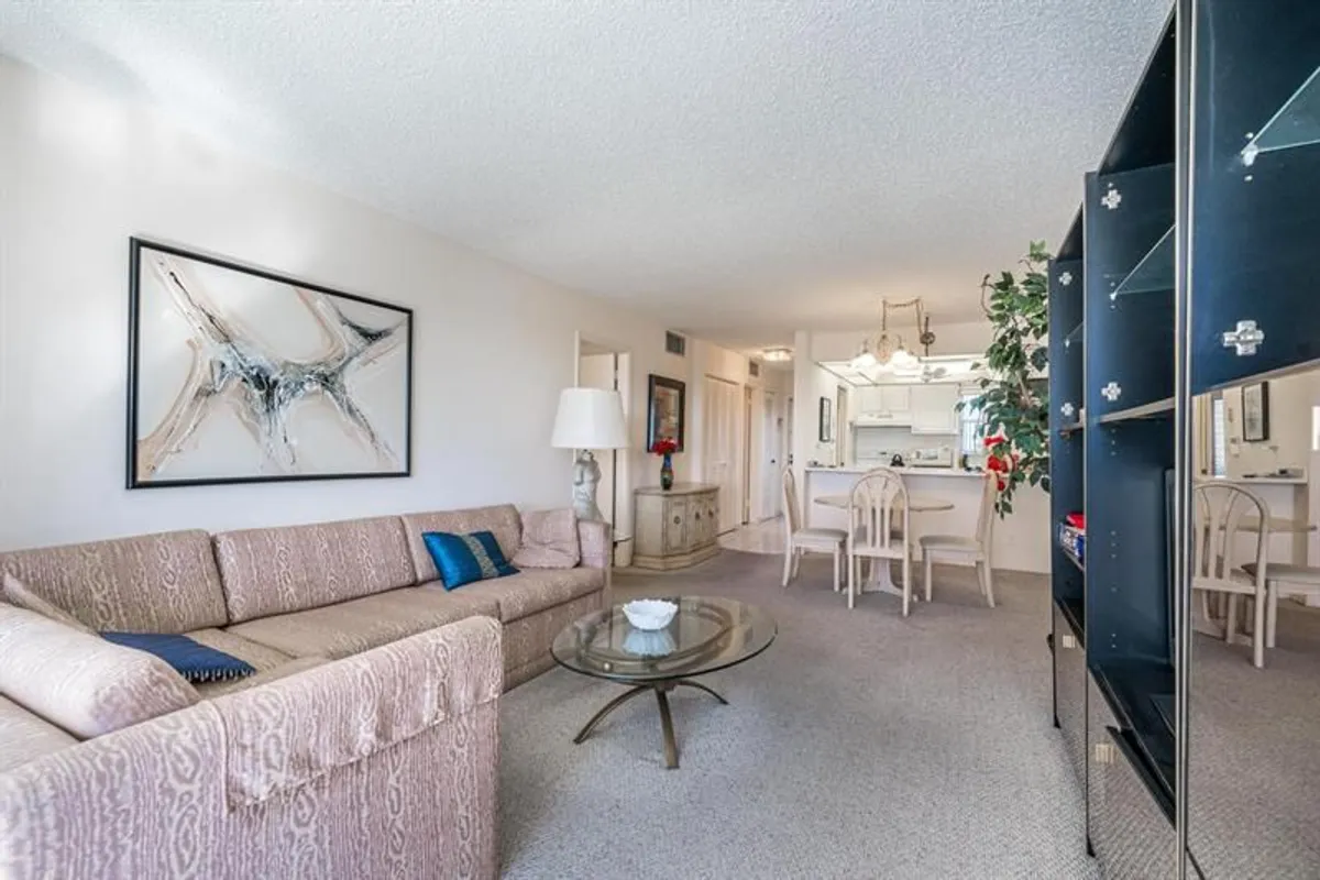 Property Slideshow image 1 of 75 | 8900 washington blvd apt 506b, Pembroke Pines, FL, 33025