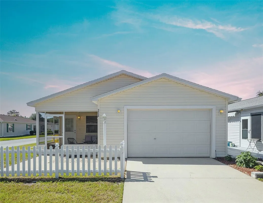 Property Slideshow image 1 of 31 | 324 emmalee pl, The Villages, FL, 32162