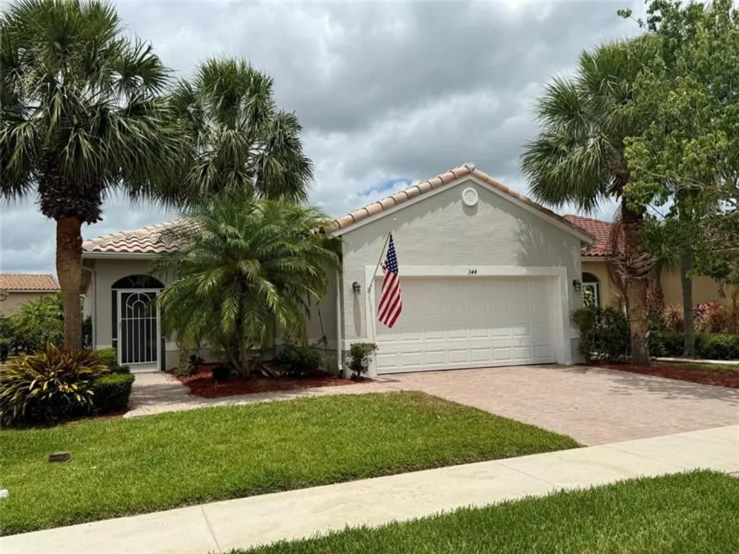 Property Slideshow image 1 of 47 | 344 nw breezy point loop, Port St Lucie, FL, 34986