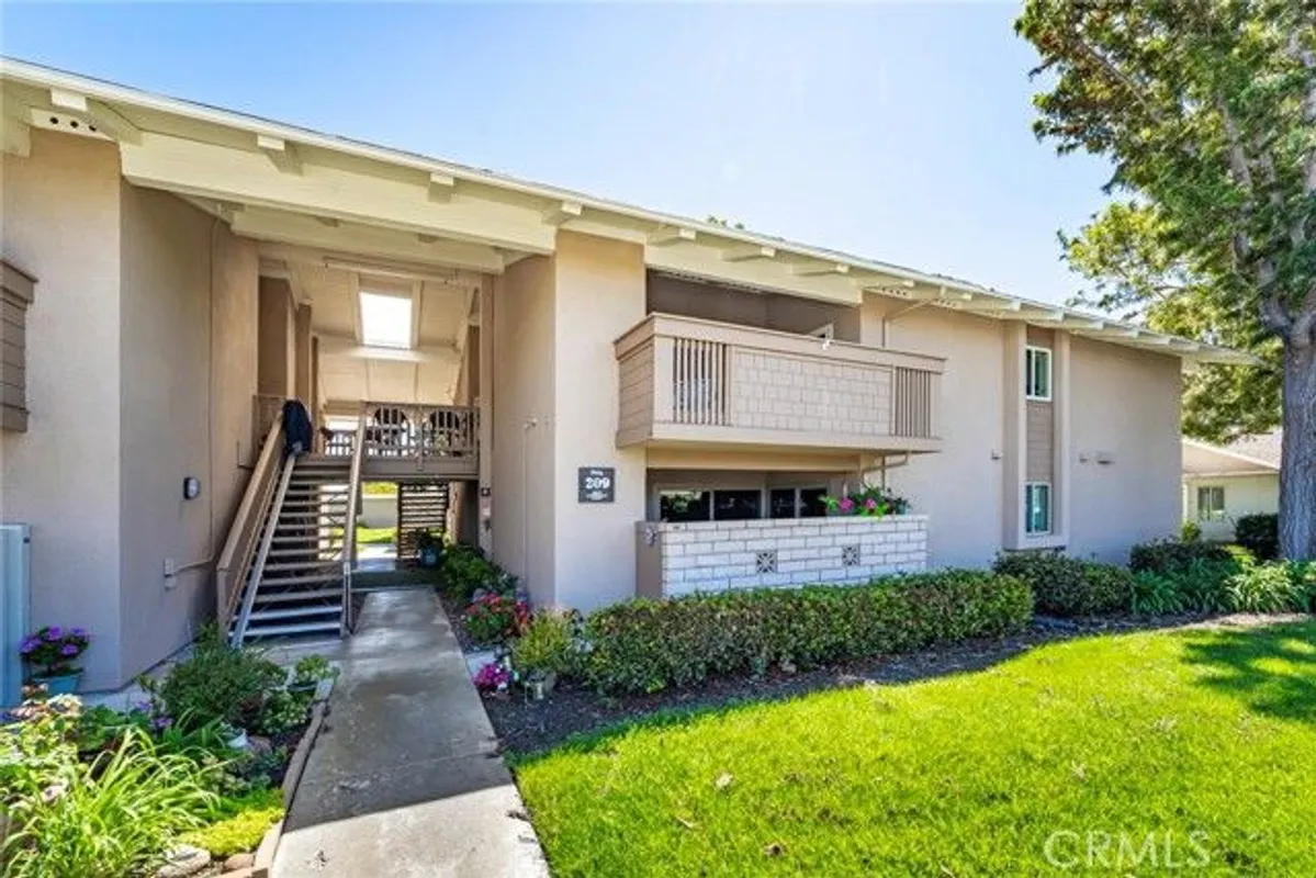 Property Slideshow image 1 of 33 | 8877 lauderdale ct 209e, Huntington Beach, CA, 92646