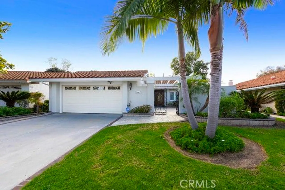 Property Slideshow image 1 of 46 | 5446 alta vista c, Laguna Woods, CA, 92637