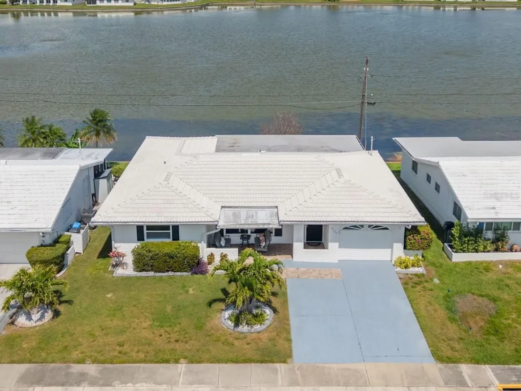 Property Slideshow image 1 of 43 | 9705 mainlands blvd, Pinellas Park, FL, 33782