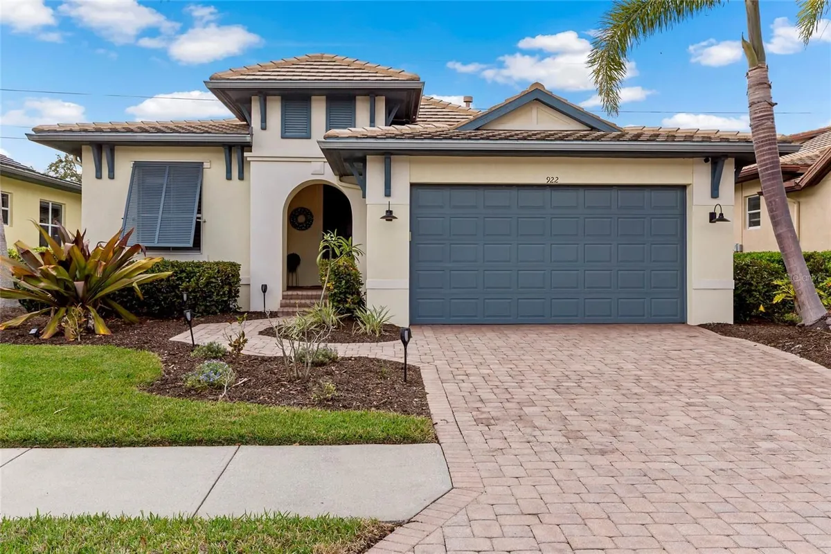 Property Slideshow image 1 of 31 | 922 preservation st, Bradenton, FL, 34208