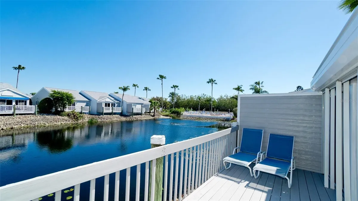 Property Slideshow image 1 of 50 | 507 sanderling cir, Bradenton, FL, 34209
