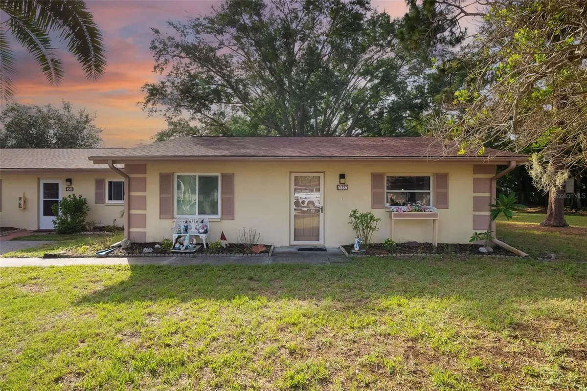 Property Slideshow image 1 of 60 | 4586 mohican trl 147, Sarasota, FL, 34233