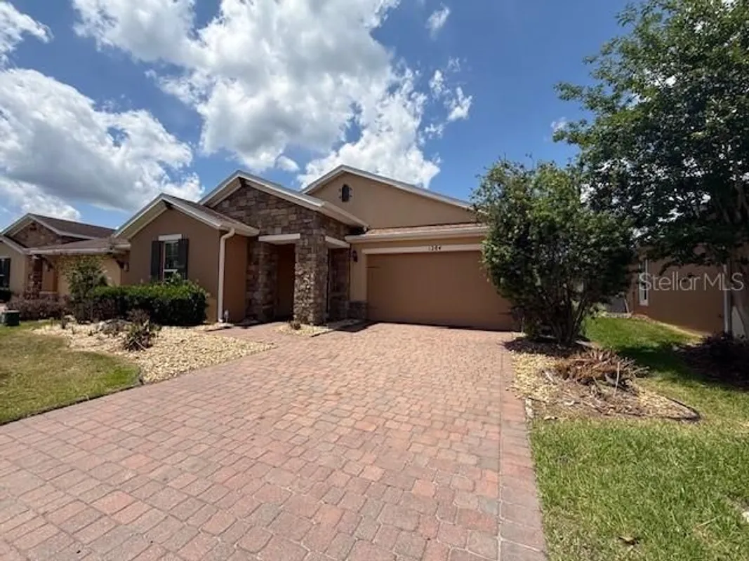 Property Slideshow image 1 of 18 | 1284 bonita canyon dr, Poinciana, FL, 34759