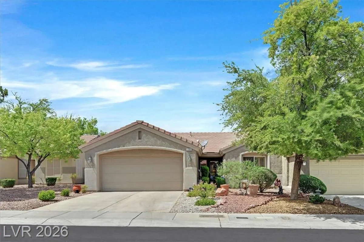 Property Slideshow image 1 of 37 | 2088 joy creek ln, Henderson, NV, 89012