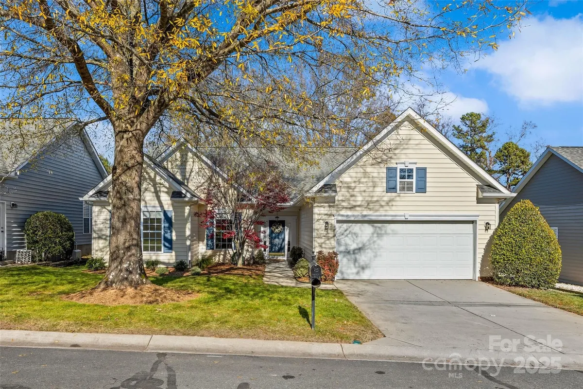 Property Slideshow image 1 of 32 | 2323 jade ln, Fort Mill, SC, 29708