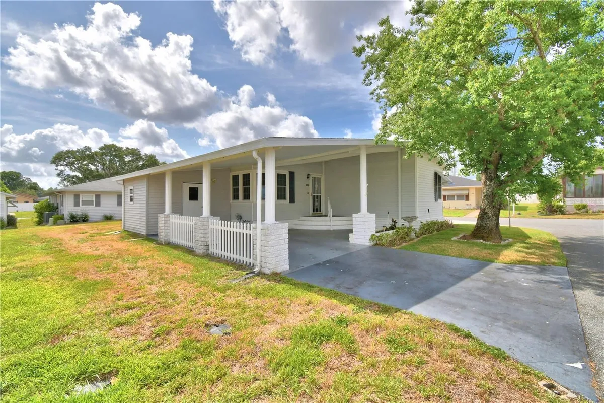 Property Slideshow image 1 of 71 | 4960 goldenview ln, Lakeland, FL, 33811