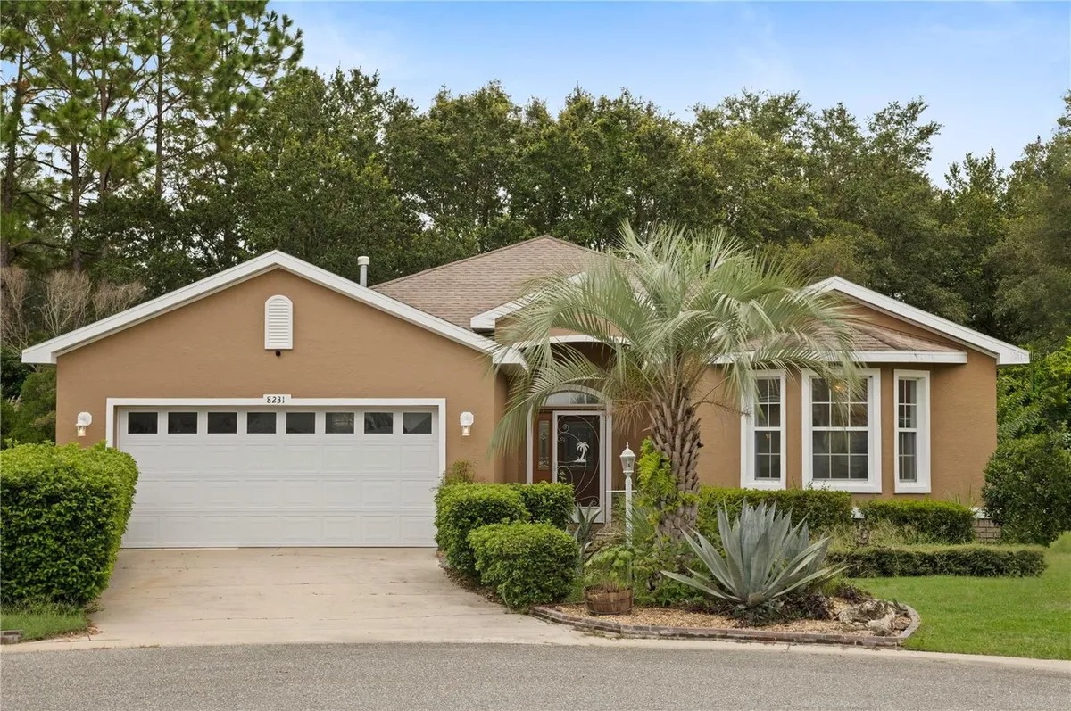 Property Slideshow image 1 of 39 | 8231 sw 79th ct, Ocala, FL, 34476