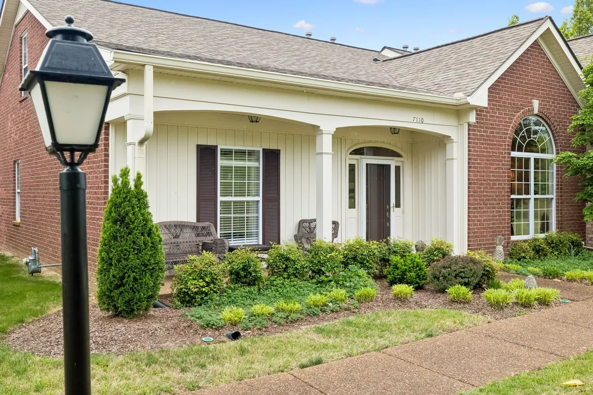Property Slideshow image 1 of 51 | 7110 sunrise cir, Franklin, TN, 37067
