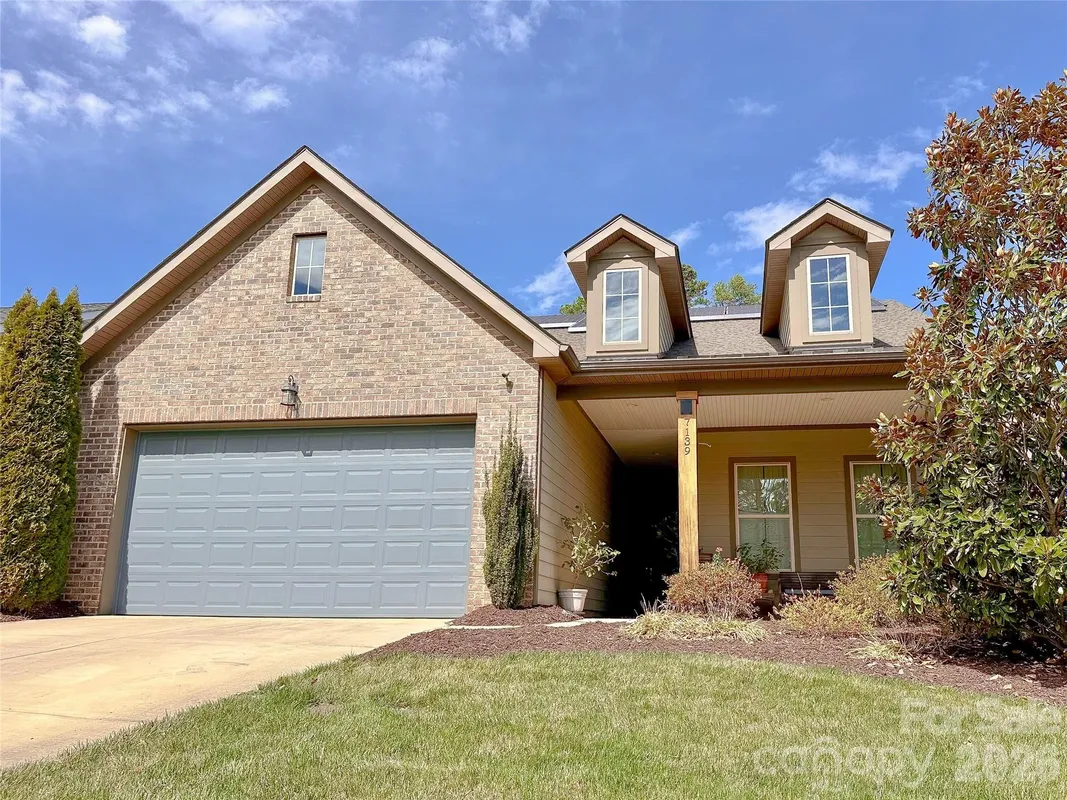 Property Slideshow image 1 of 1 | 7139 hanging rock ct, Denver, NC, 28037