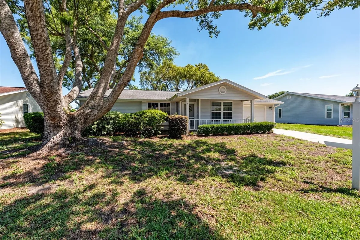 Property Slideshow image 1 of 48 | 8038 sw 108th loop, Ocala, FL, 34481